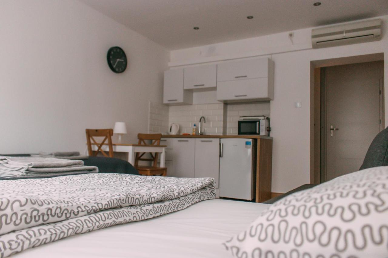 Pokoje Goscinne Przy Ogrodzie Staromiejskim Wroclaw Dış mekan fotoğraf