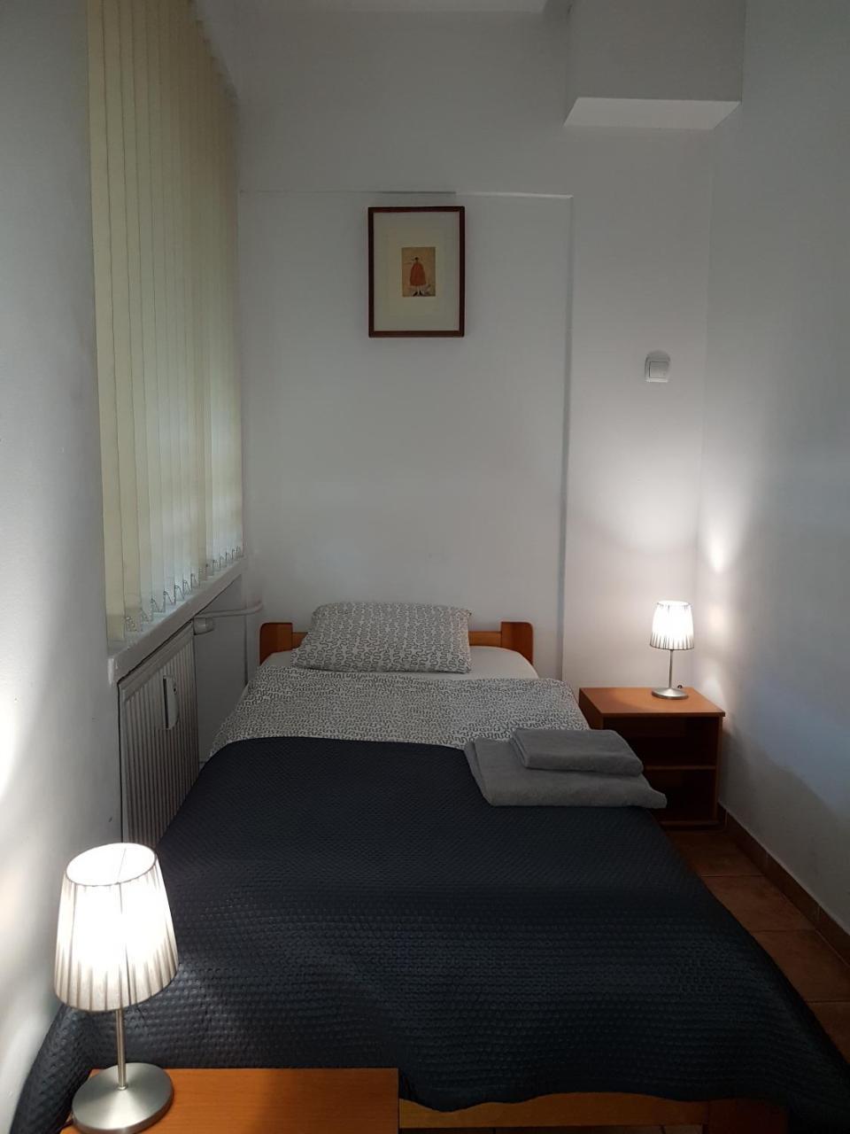 Pokoje Goscinne Przy Ogrodzie Staromiejskim Wroclaw Dış mekan fotoğraf